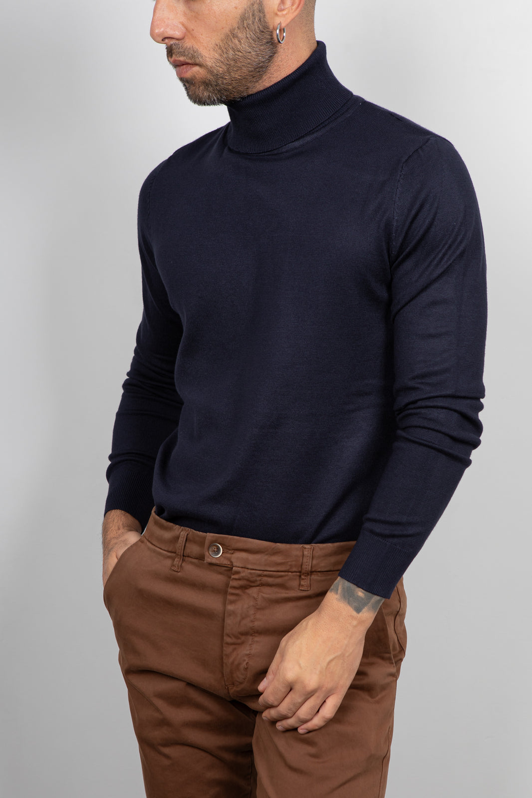 Maglione collo alto in viscosa LANDEK - NAVY L-208