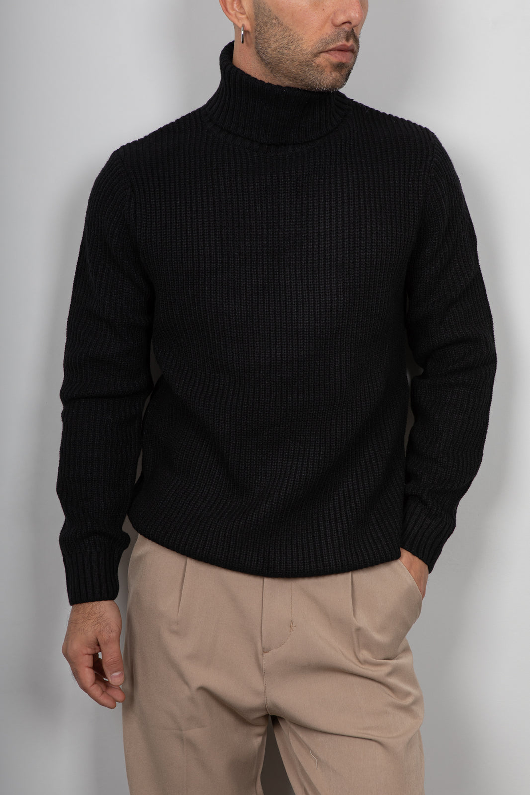 Collo alto TELAMIRA - MV033-NERO