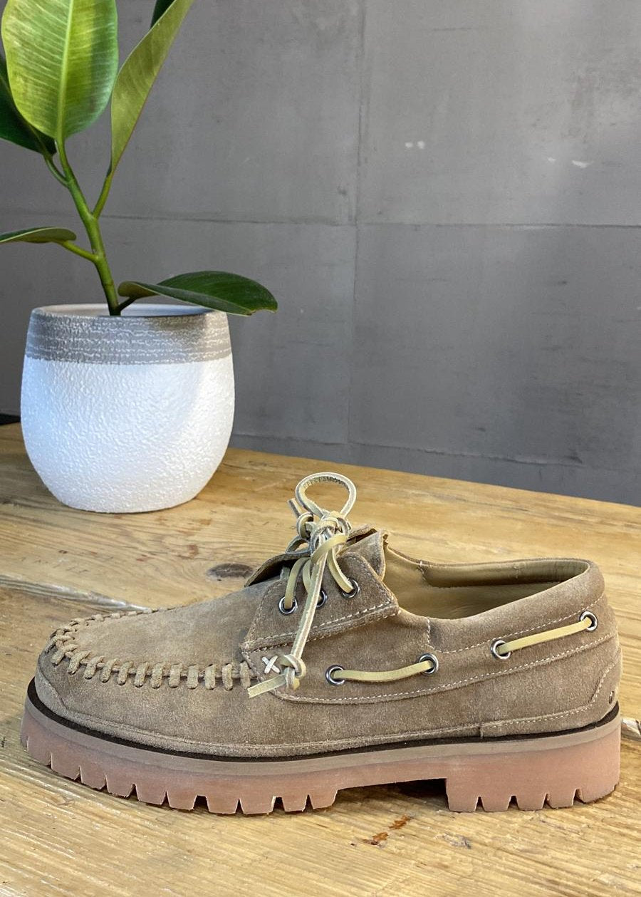 Lagoa Nautico Suede - Arena