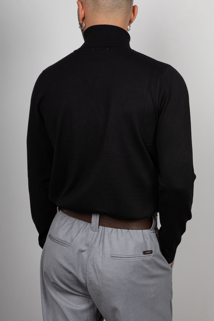 Maglione collo alto in viscosa LANDEK - NERO L-208