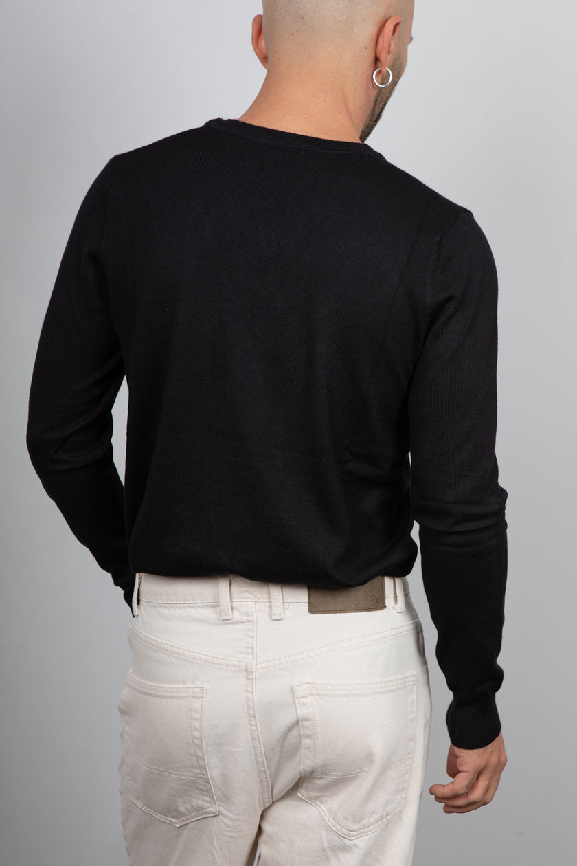 Maglione viscosa scollo a V LANDEK - NERO L-357