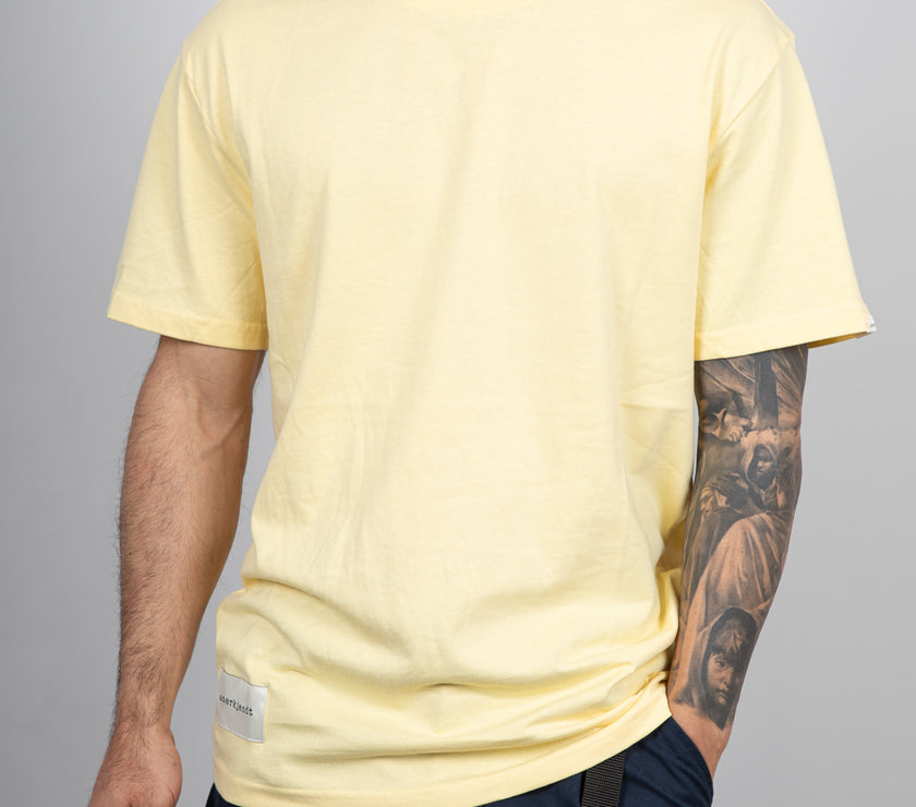 T-shirt ANERKJENDT - AKKIKKI PALE BANANA