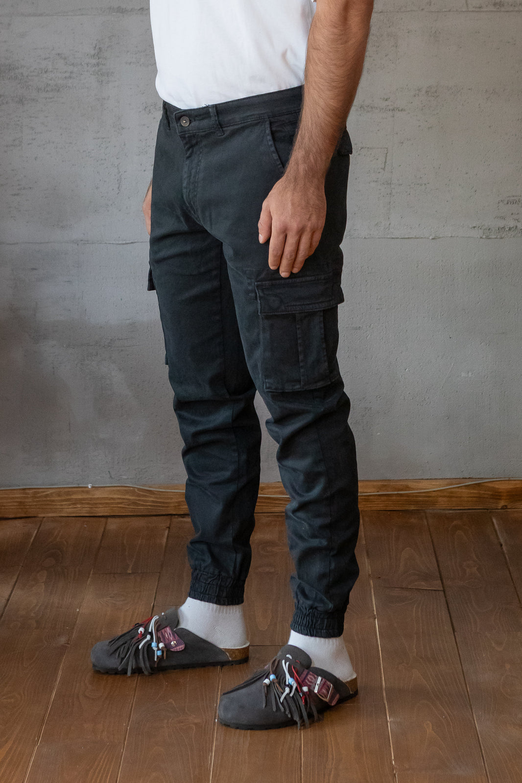 SQUAD2 Cargo Trousers - BLACK AND SILVER

