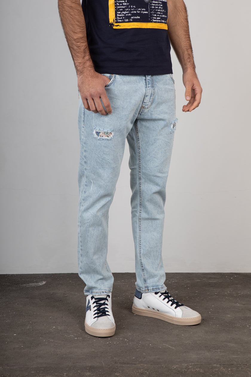 Jeans con patch V2 - JUMRMX