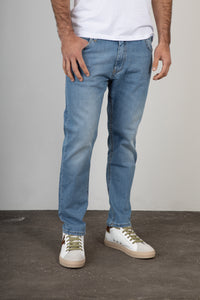 Jeans con patch V2 - JUNYAZ